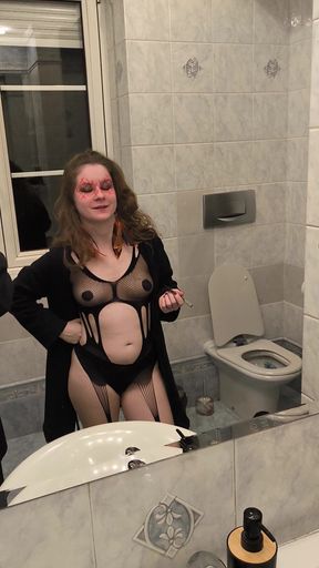 Kinky Princess Improves Her Costume