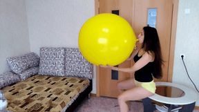 Darina inflates and sexually bursts her booty balloon