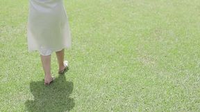 indian desi  hijab girl horny in the park big ass and white girl