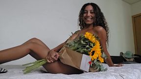 guapa latina molhada