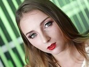 SEX ADDICT Macy JERKS OFF THERAPIST during SESSION & FACED!