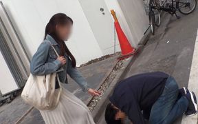 Serious pick-up! Direct from Yokohama! A female college student from the beach!