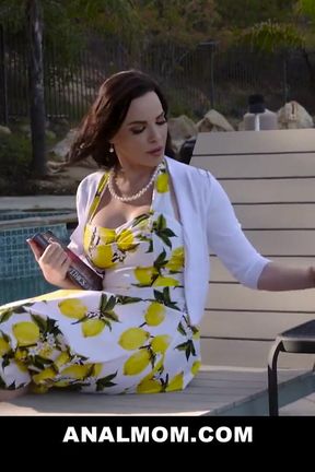Stepmom next door gets fucked in ass