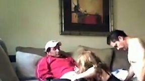 Dirty like mud big bottomed amateur housewife takes double penetration