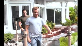 tiffani thompson fucked outside by two stiff dicks