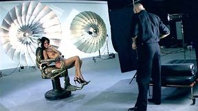 Photographer fingers gorgeous Jennifer Dark during photoshoot