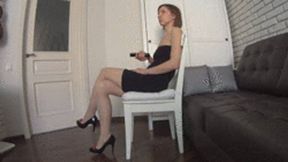 TAPPING AND WATCHING TV 3 C