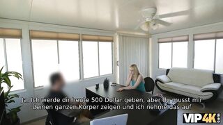 VIP4K. Babe will das Haus bezahlen, also hat sie Sex mit einem Banker