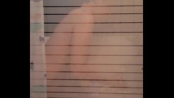 Coucou mes ch&eacute_ris Je t&#039_emm&egrave_ne sous ma douche ce matin Belle journ&eacute_e et ...