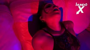 Friends eat each other'_s pussies at the party