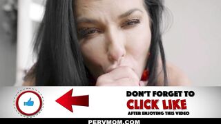 Stepmom Sucks Better
