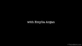Close Look 2 - Emylia Argan