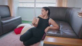 college girl went to do yoga and the teacher cheated on her by offering her tantric yoga