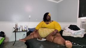 Ssbbw Supa-Juicy Mopping Floor - Big tits