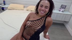 Novinha gostosa deixa os amigos gozarem dentro da buceta e avisa que vai ter que fazer teste de dna se engravidar