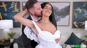 Roxie Sinner Is Desperate To Get Pounded