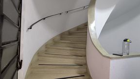 negho dotado me pegou na escada do predio