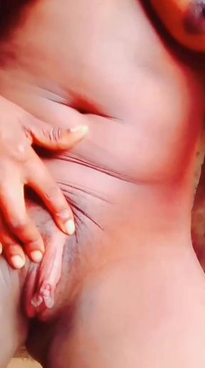 Clitoris Big Clit Rubbing, Slut Masturbating Her Clit