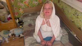 queen in white hood tease, suck and oil handjob the tranny till cum