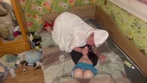 queen in white hood tease, suck and oil handjob the tranny till cum