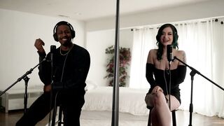 GREEN HAIRED BABE Gia Paige Gets Her Chance With The Handsome Isiah Maxwell