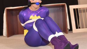 Nadia Batgirl Caged - MP4