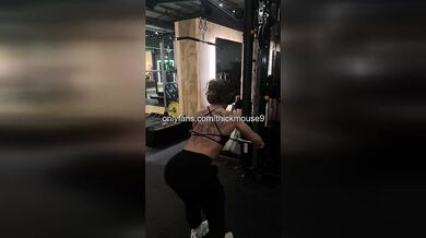 TikTok Live Gym Fails Flashing HD Brunette Amateur Masturbation Squirt