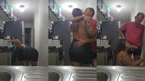 marido corno pega sua mulher na cozinha meti a pica e goza dentro sem camisinha