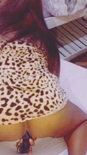 She Loves Eggplant in Her Pussy