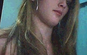 Hot t-girl teasing webcam