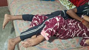 Village Bhabhi Ki chudai Sexy pussy