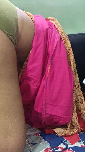 Must-see moment from &quot;cheating wife make Home made saree romance viral video in south india viral video&quot;