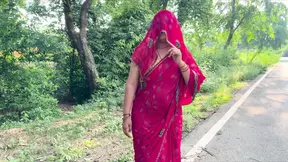 Unsatisfied Indian housewife gets hot and steamy with a stranger in the