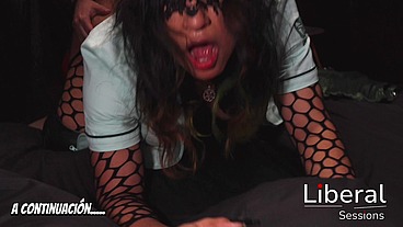 ENFERMERA CULONA Y MUY CALIENTE GRABA SU PRIMERA PORNO