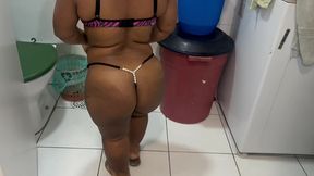 fodendo a mini buceta da anazinha e o cozinho dela pela primeira vez