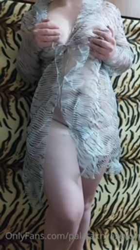 New dance from a Russian beauty