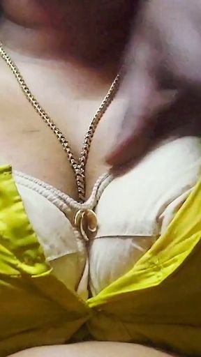 Indian Bengali Village Bhabhi Sex with Naughty Devar ji.   Clip 1