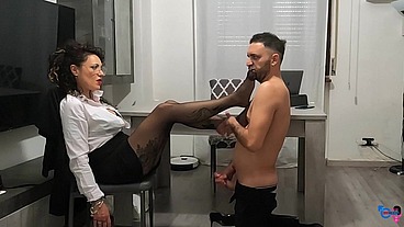 The secretary thanks her boss who gave her new heels by having her feet licked and fucked on the desk
