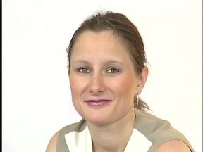 Stockinged brunette dildoing cunt at vintage casting