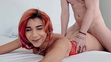 Horny Red Head Roxie Sinner Hard Fuck