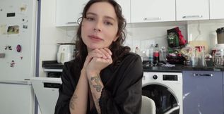 Young and inked stepmom gifted her asshole for his birthday POV