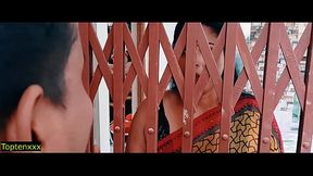 Unknown poor boy fucking desi Bengali Bhabhi! Sudden Sex