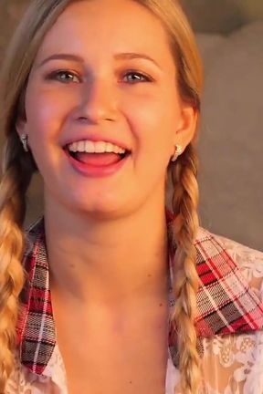 The Student Shows Her Pussy Very Close and Also Slaps Her Ass