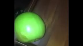 gay Jew shows apple who'_s boss