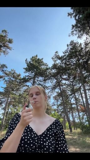 Unlubricated Anal on the Log with Ants