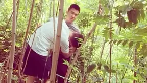 Cruising Deux Chinois Beaux Mais Inquiets