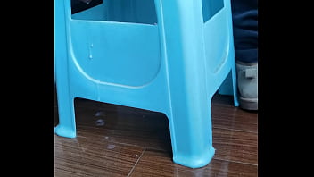 压枪射精，太硬了弯的疼