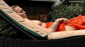 Hot pool scenes featuring Mimi Cica