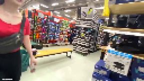 Snapped Peekaboo Pics: Asia&#039;s.asset.staring Back at Me