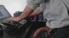 8 jets of sperm into my desktop